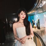 ㅈㅇㅇ은 <b>화이트톤</b>이 진짜 잘받는듯