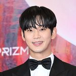 김수현, 끝내 팬들도 돌아섰다..."기자회견 통해 해명하라"