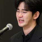 김수현 "故 김새론과 카톡, 가짜 증거..다른 사람이다" 오열