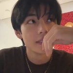 다들 옷 <b>몇</b> 벌 <b>정도</b> 있음?