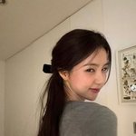 ‘소녀시대 유리 사촌’ 비비엔, 쿠시와 결혼…9년 열애 결실 맺어