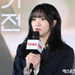 오우리 '선의의 경쟁에 이어 또 교복 입었어요'[엑's <b>HD</b>포토]