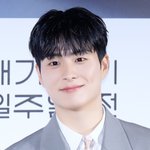 [현장포토] "그림으로 그렸다"…<b>정건주</b>, 인간 조각상