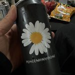 지디 콘서트 <b>VIP</b>파티에 등장한 하이볼… 지드래곤, ‘피스마이너스원...