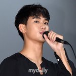 '인정' <b>or</b> '입장 변화 無'...데뷔 18년 차 김수현 입에...
