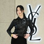 이청아, 40세 맞아? 가죽<b>재킷</b>+시스루 치마에 치명美 폭발