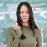 <b>정수정</b>, 쫄쫄이 입어도 굴욕無…흰 팬츠로 뽐낸 이기적 기럭지