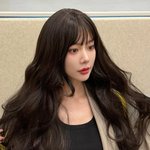 클라라, 긴 생머리로 파격 변신…'성형 의혹' 웬말? <b>여전</b>한 비주얼