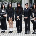 뉴진스-어도어 전속 계약 유효 확인 소송 첫 본안 변론…법정 공방