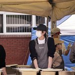 방탄 진 안동산불지역 직접 급식봉사갔다고