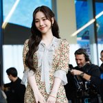 카리나, 눈 부상 고백 "<b>각막</b> 찢어져…한동안 보호 렌즈 착용"