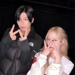 윈터랑 위시 시온 <b>친분</b> 있나