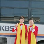 태진아, 홍천 '전국노래자랑'서 후배 이부영 신곡 <b>피처링</b>…적극 응원