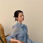 ‘<b>리본</b> 묶고 7대3으로 넘겼다’ 장다아, 정적 안의 청순