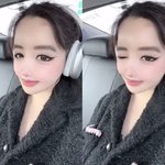 다이어트 성공 박봄, 샤넬 코트 입고 신났나봄…윙크로 알린 미모...