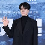 “이제야 봄” 이동욱에…“정치색 드러내지 마” 악플 <b>테러</b> ‘눈살’