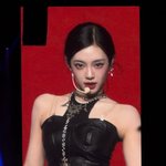 [댓글부탁해] <b>닝닝</b> 얼굴형 뭐임