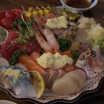 [이자카야] 이자카야에서 3~4인용 <b>사시미</b>세트 시켰는데 이게 맞나요.....