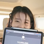 아이유, 천만 구독자 <b>달성</b>….”다이아버튼 보유, 감사”