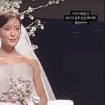 티아라 효민, 결혼식 빛낸 화려한 웨딩드레스…독특한 디자인 "국내...