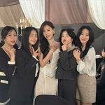 결혼식, 2세대 걸그룹 <b>멤버</b> 다 모였다…예쁜애 <b>옆</b> 예쁜애 '레전드...