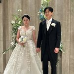 강은비, 변준필과 17년 열애 끝 결혼…눈부신 웨딩드레스 자태 “세상서...