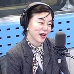 라디오 떠난 최화정, <b>SBS</b> 다시 돌아왔다 “공기까지 익숙해요”(철파엠)