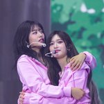 안유진 이정도면 <b>이서</b>랑 사귀는거 아니냐