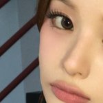설윤도 보정하는구나