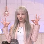 [이것좀봐줘] <b>빌리</b> 문수아, 자기관리 철저 “31개국 투어 필수품...