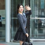 레드벨벳 크러쉬 조이 '안녕' [포토]