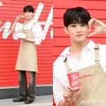 [댓글부탁해] <b>NCT</b> 마크, 도넛보다 달콤한 미소