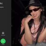 제니가 차 안에서 춤추다 갑자기 <b>페기</b> 구 언니 소환함…이거 떡밥임?