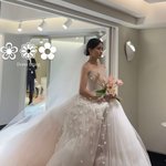 [어케생각해] '금융계 <b>남성</b>과 결혼' 티아라 효민, 국내 단 <b>두</b> 벌 있는...