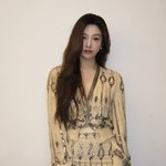 레드벨벳 크러쉬 조이 물오른 고혹美, 하나도 안 촌스러운 빈티지룩
