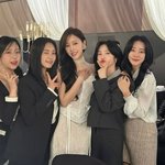 <b>효민</b>, '금융인' 남편 얼굴은 가렸지만…'국내 단 2벌' 드레스...