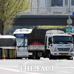 [단독포착] 서초동 사저로 이동하는 尹 이삿짐 트럭