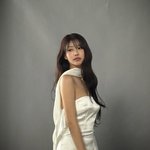 이미주, 푹 <b>파인</b> 드레스로 글래머 인증‥이렇게 섹시했나?