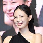 '역시 월클' 제니, '<b>like</b> JENNIE'로 음방 5관왕→美...