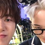 김수현 없는 '88즈' 인증샷…"지드래곤+김태호 <b>PD</b> 감사"