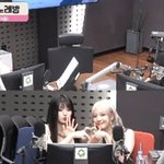  <b>빌리</b> 문수아 버스손잡이 귀걸이에 “귓불 찢어질까 걱정”(가요광장)