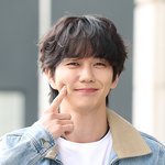[포토]유승호, 귀엽게 볼 콕!