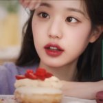 장원영 광고 <b>특징</b>: 얼빡샷