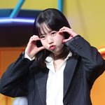 [19] [E포토] 지예은, '볼 빵빵 볼하트'