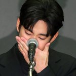 [드루와] 김수현 측 “악플러·사이버 <b>렉카</b> 고소…추가 고소 이어갈...