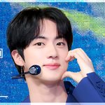 [군대] 어제 기자간담회 드나 <b>석진</b>같다는