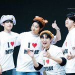 해달라는 거 다 해주는 '<b>DAY</b>6' 팬싸인회