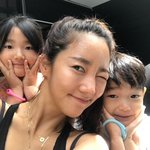 '이범수와 이혼' 이윤진, 아빠랑 살던 아들 만났다..연락두절 1년반만...