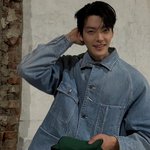 김우빈, 신민아 1인칭 시점..<b>청량</b> 비주얼에 청청패션도 착붙