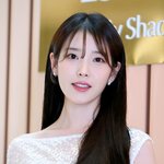 "임신 움직임, 자연스러워" 아이유, 이 얼굴로 40대 표현…'폭싹'...